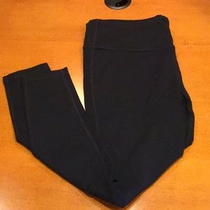 Athleta Salutation 7/8 leggings